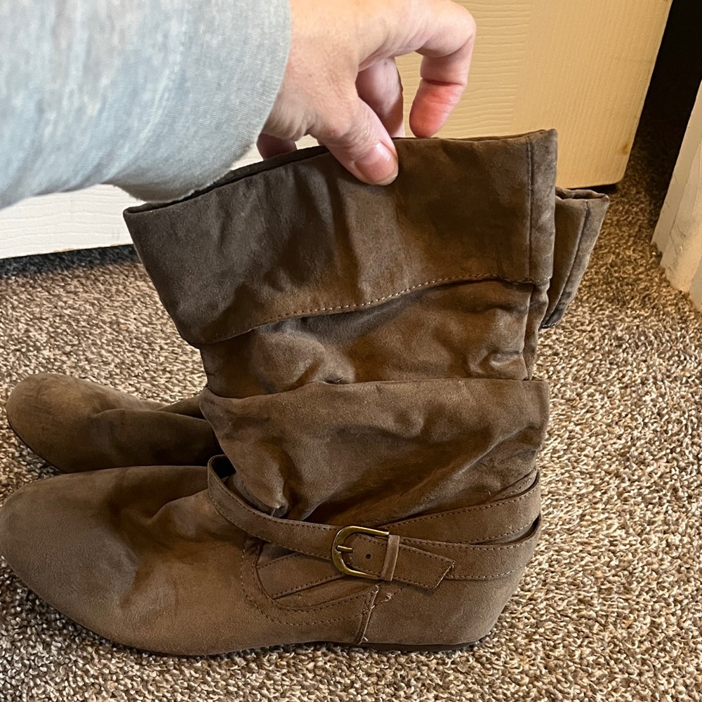BONGO Brown Suede Slouchy Ankle Boots with Buckle
